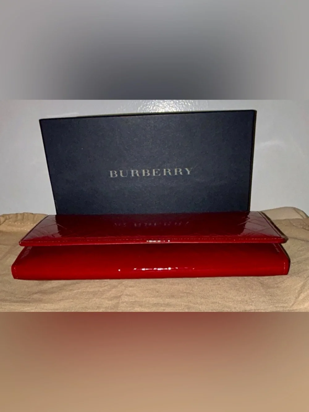 Burberry Red Patent Leather Continental Wallet with KISS Lock and Box - Picture 6 of 9